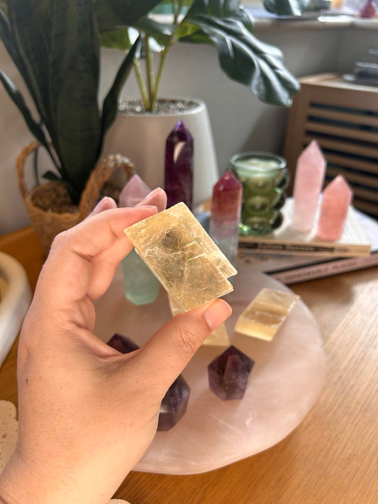 Optical Honey Calcite