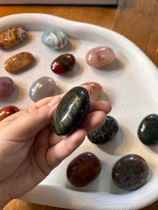 Gold Sheen Obsidian Palm