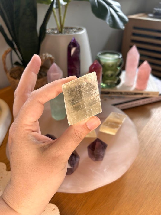 Optical Honey Calcite