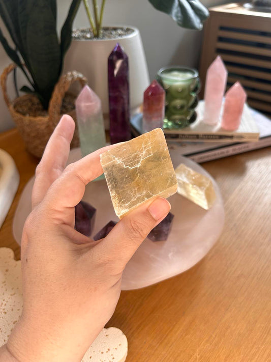 Optical Honey Calcite