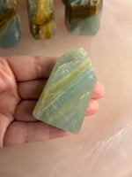 Blue/Green Onyx (Banded Calcite)