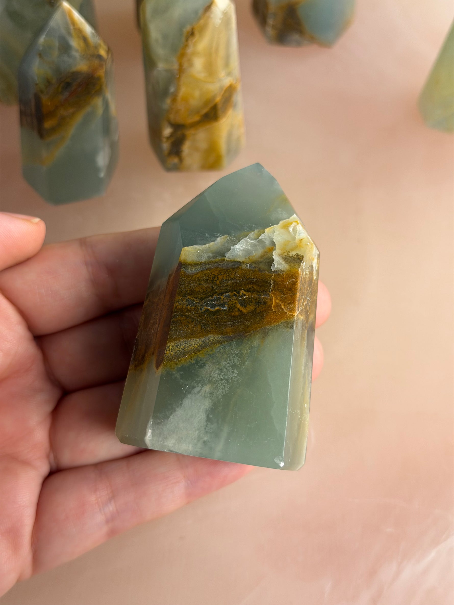 Blue/Green Onyx (Banded Calcite)