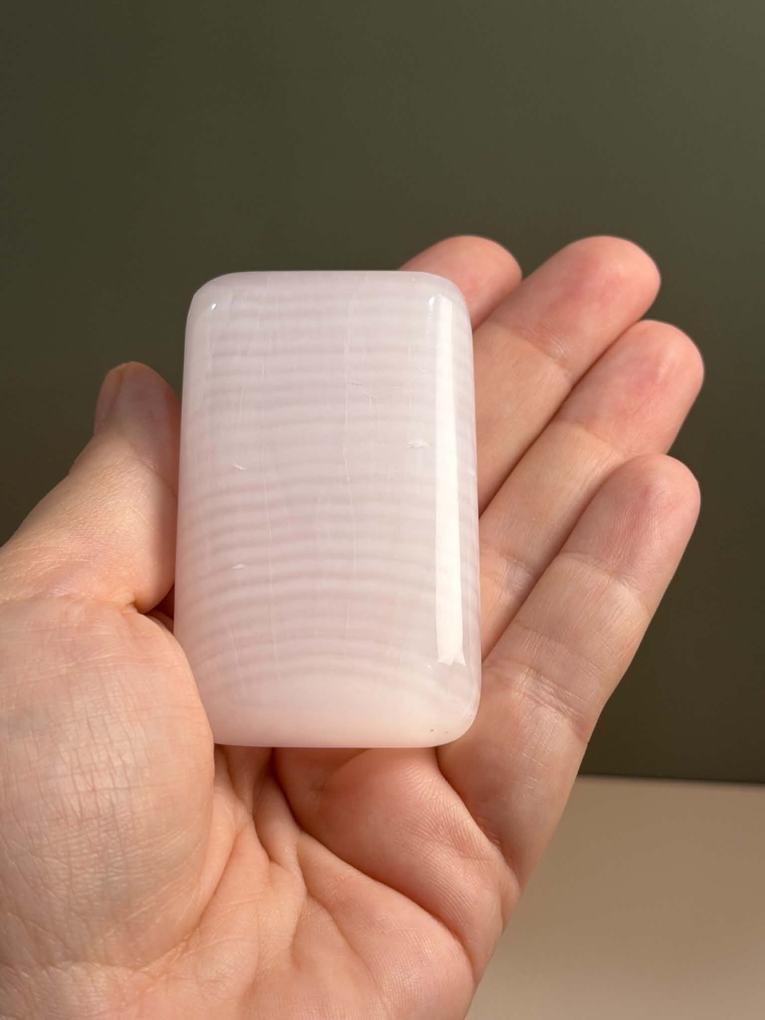 Mangano Calcite Rectangle Palm