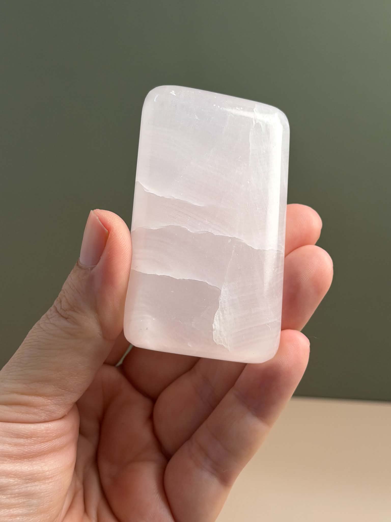 Mangano Calcite Rectangle Palm