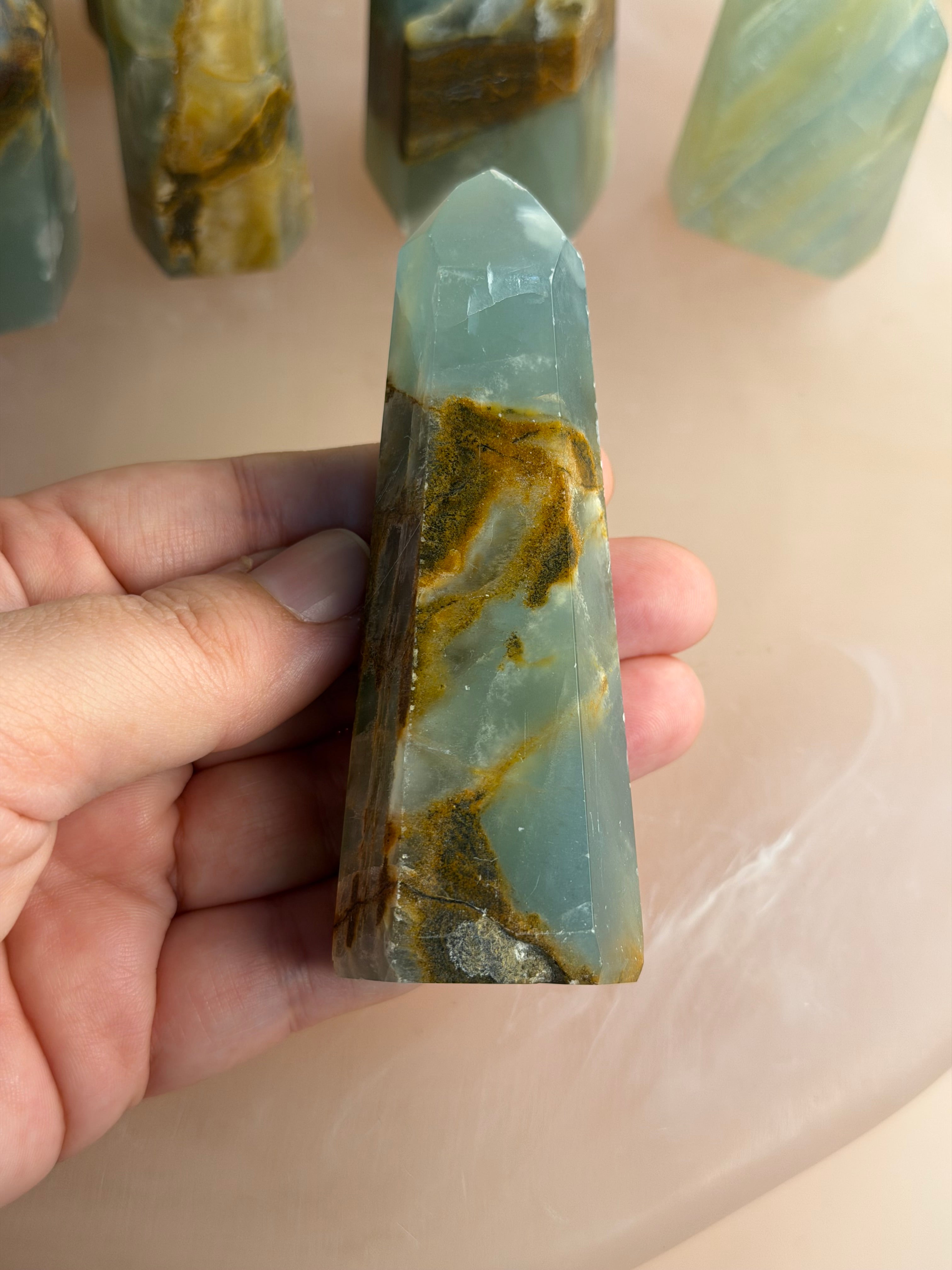 Blue/Green Onyx (Banded Calcite)
