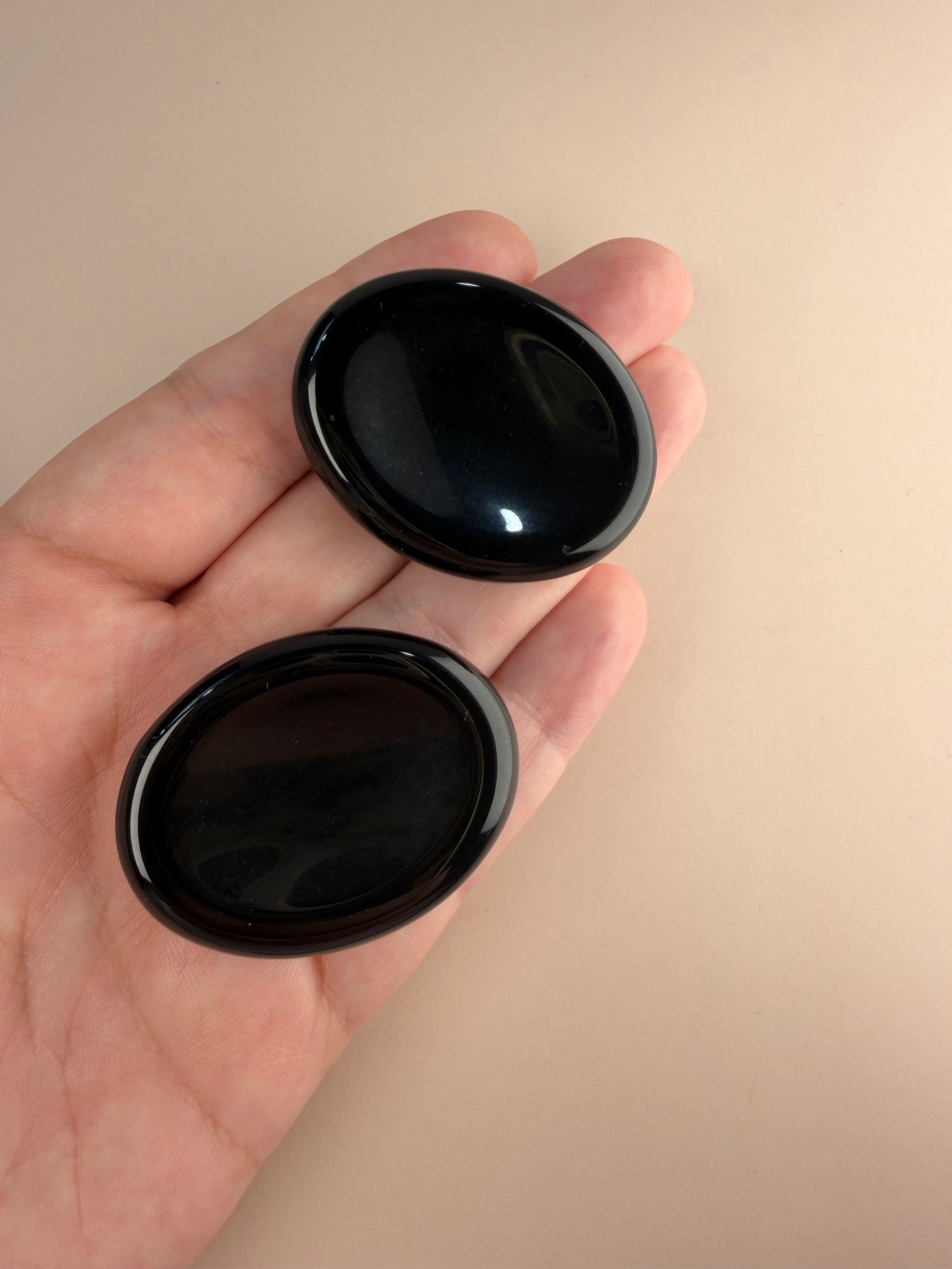 Black Obsidian Thumbstone