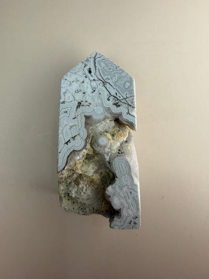 Crazy Lace Agate Tower