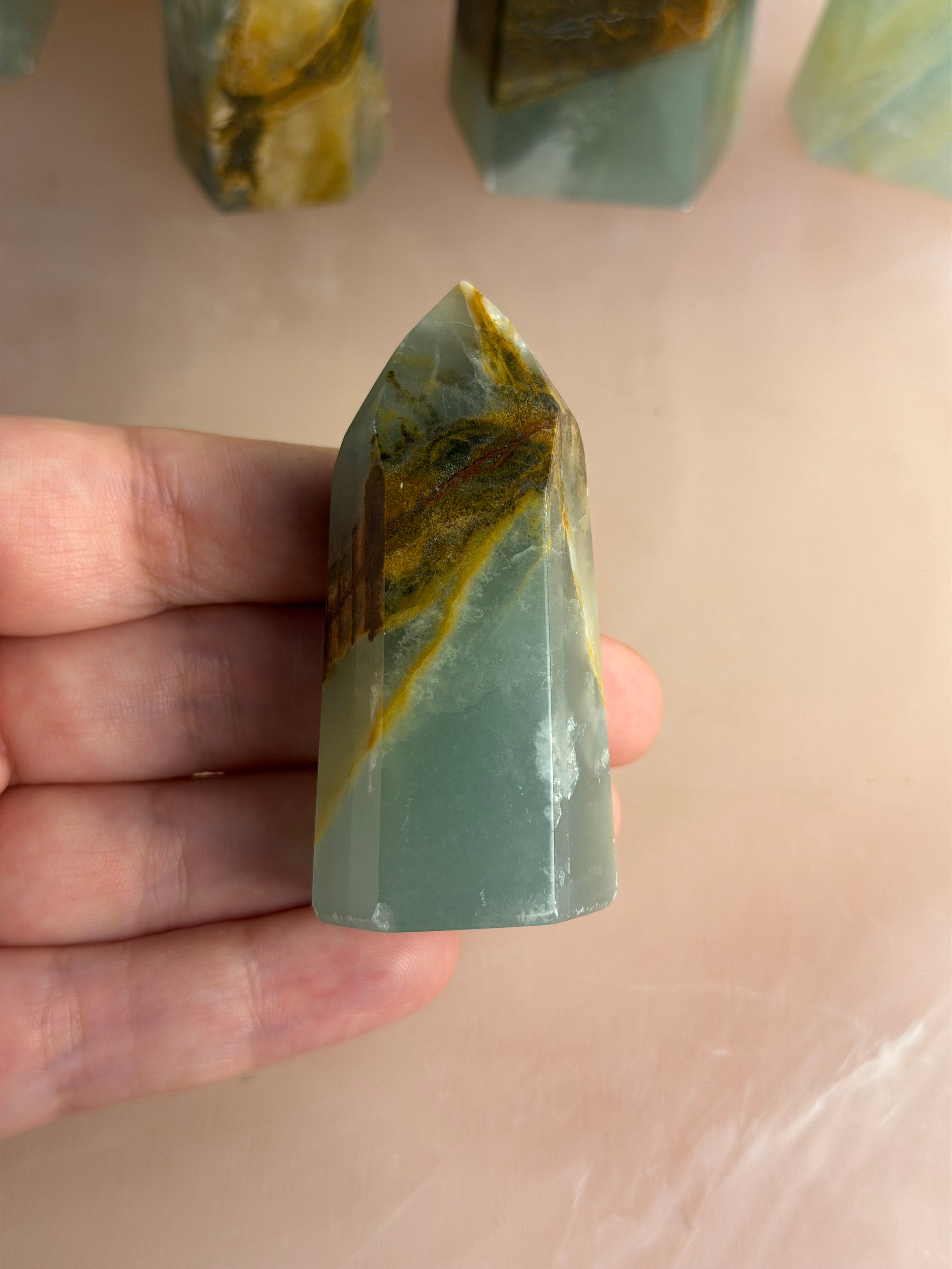 Blue/Green Onyx (Banded Calcite)