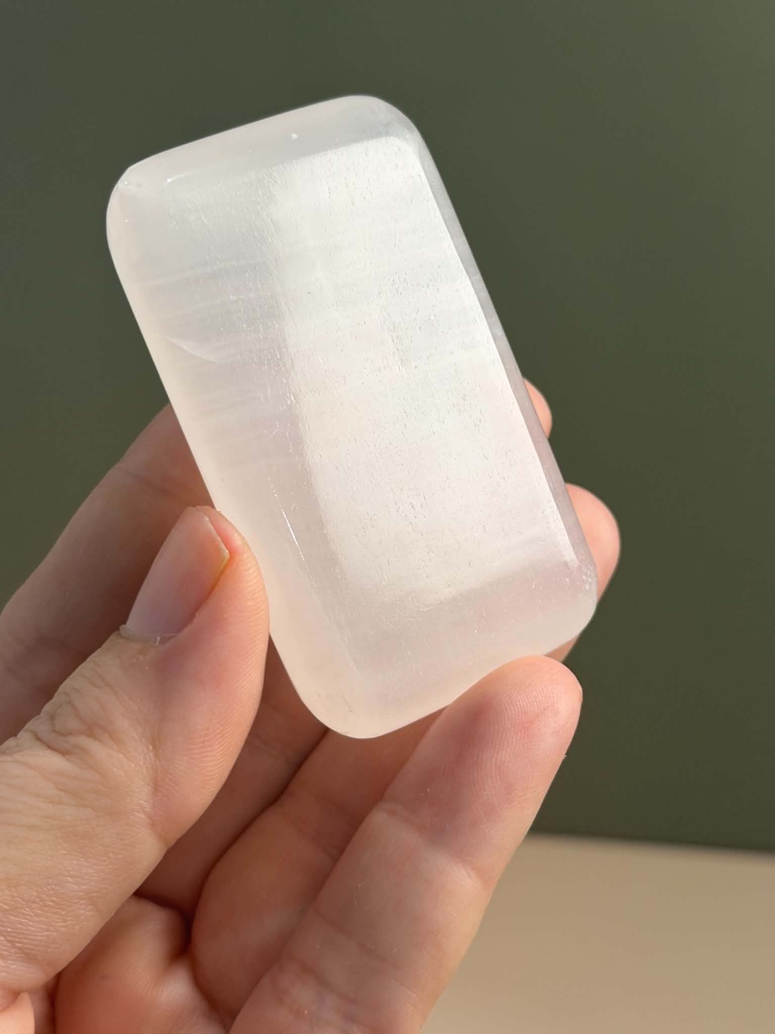 Mangano Calcite Rectangle Palm