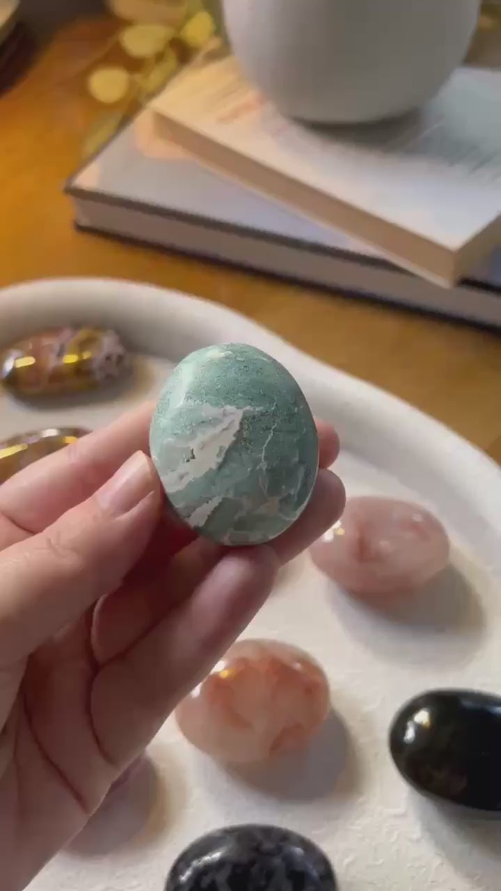 Green Sardonyx Palm